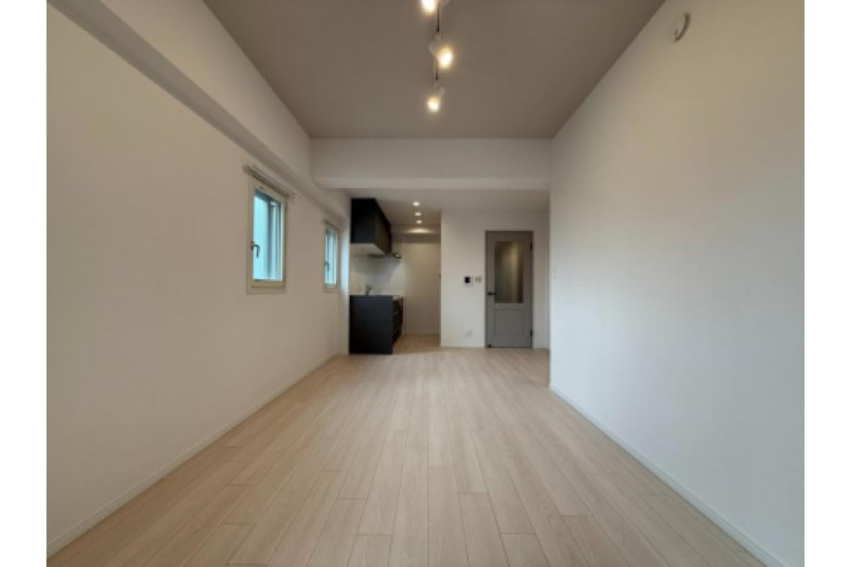 初台スカイレジテル　901